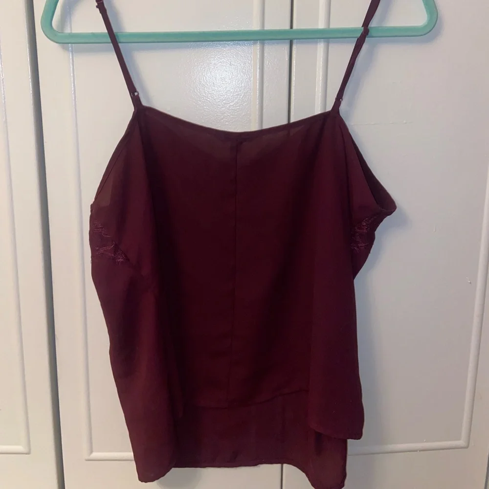 Maroon cami - Picture 4 of 4